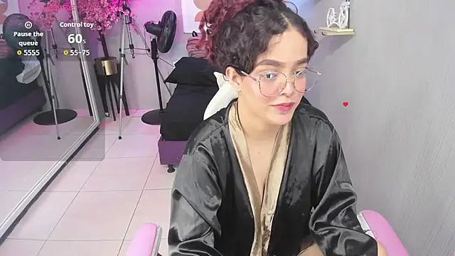 Maggy_t18 webcam