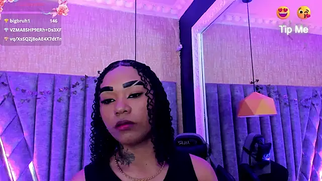SkylerBloomm webcam