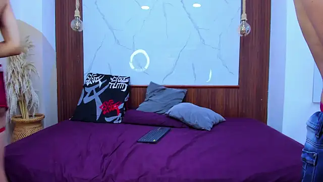 Loversinfire2's room