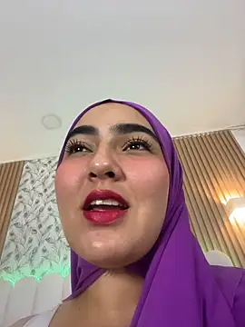 Malika_Noor live cam on StripChat
