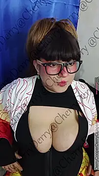 CherryDerry live cam on StripChat