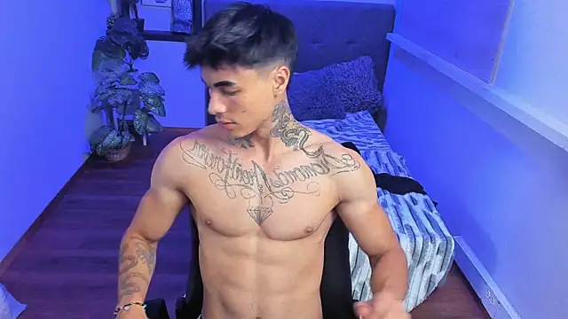 IanWest_ live cam on StripChat
