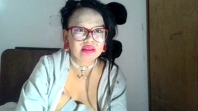 xblackstarX1 live cam on StripChat