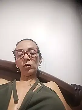 Alanabruner live cam on StripChat