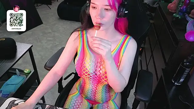Maya_Viola webcam