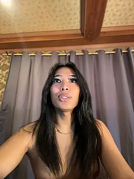 hugecock_tamira webcam