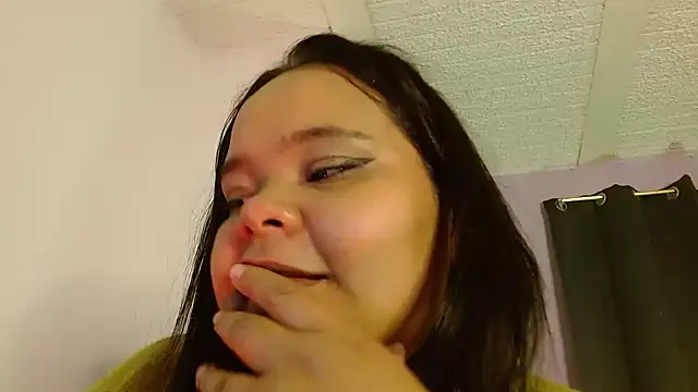 sexychubby___ - Sexychubby___'s free webcam - UK Sex Cams