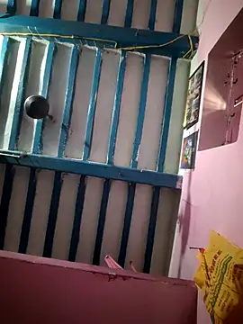 cute_riya_11 live webcam show