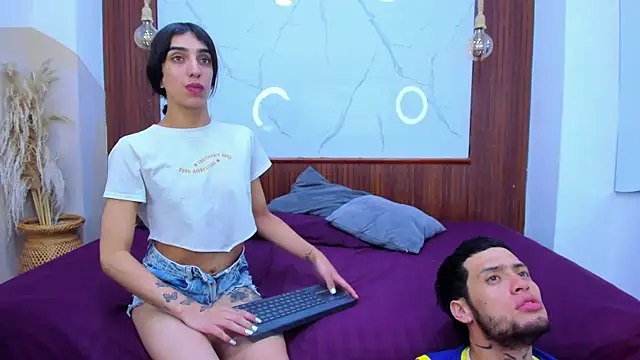 Loversinfire2's room