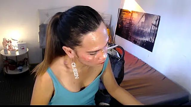 NinaDOM4CUM live sex cam