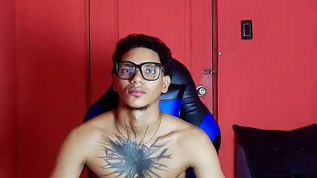 kai_storm77 webcam