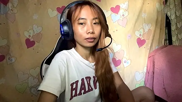 PiaSwida live cam on StripChat