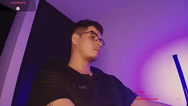 BjornSteel live cam on StripChat