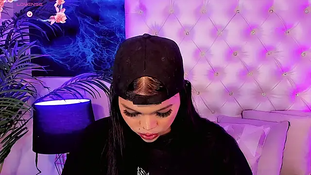 Keira_Fox31's room