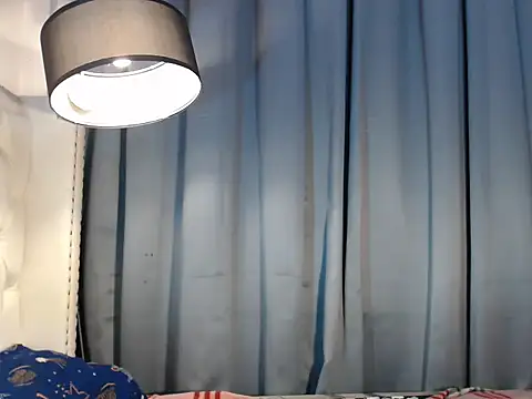 Baby_cassy18 live cam on StripChat