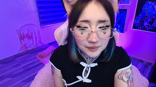 Miwa_violet live cam on StripChat