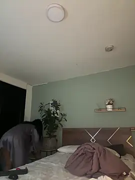 YariRose webcam