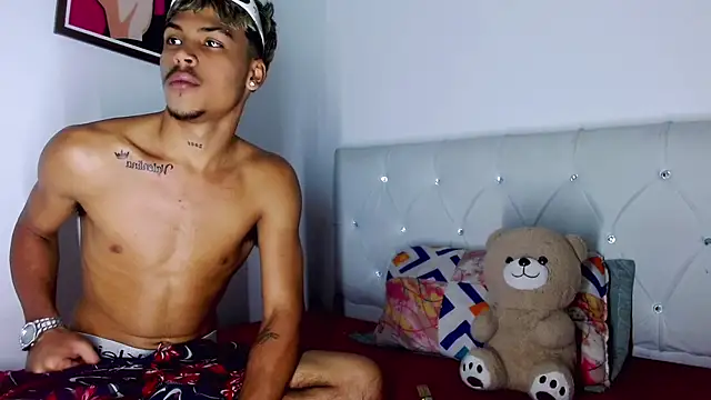Angel_foxc13 live cam