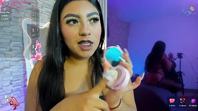 Laulin_tay webcam