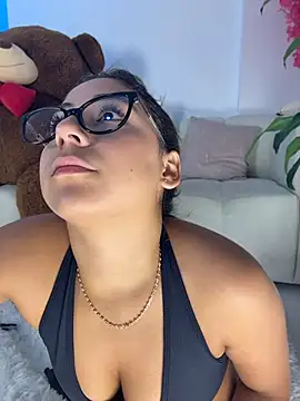 MelodyRey__ webcam