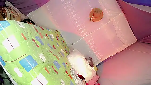 lilith-12 webcam
