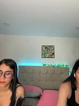 Layla_Rachel webcam