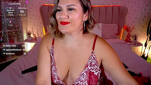 kiraroxx - KiraRoxx's free webcam - UK Sex Cams