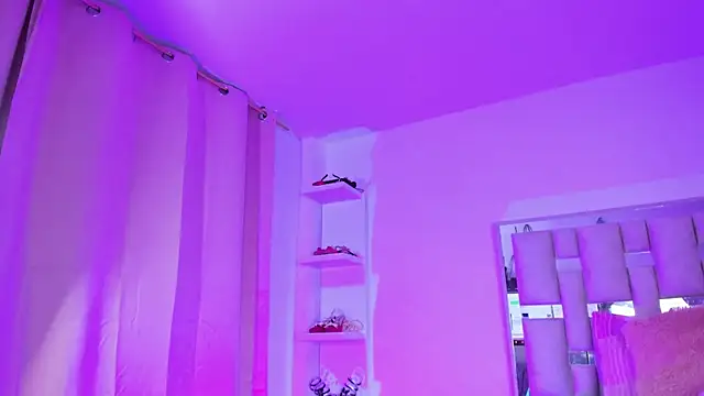 emili_clark webcam