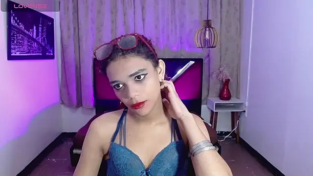 luisa__torres webcam
