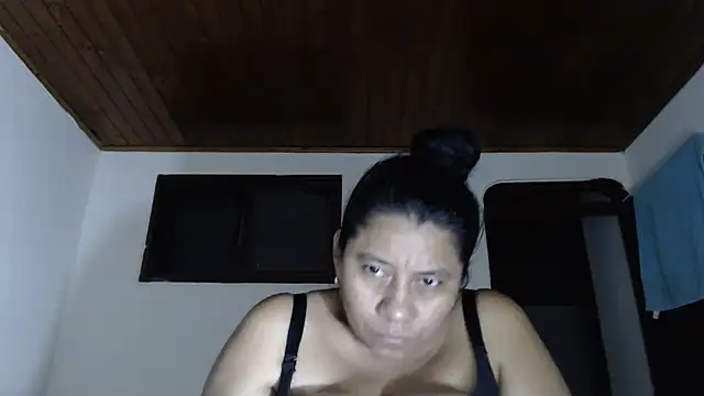 adrixxx38 webcam