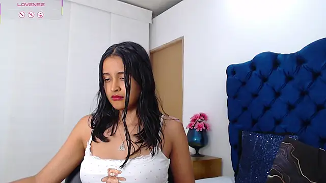 Lili666_ webcam