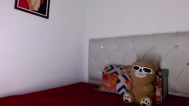 angel_foxc13 - Angel_foxc13's free webcam - UK Sex Cams