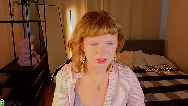 violetdesiree - VioletDesiree's free webcam - UK Sex Cams