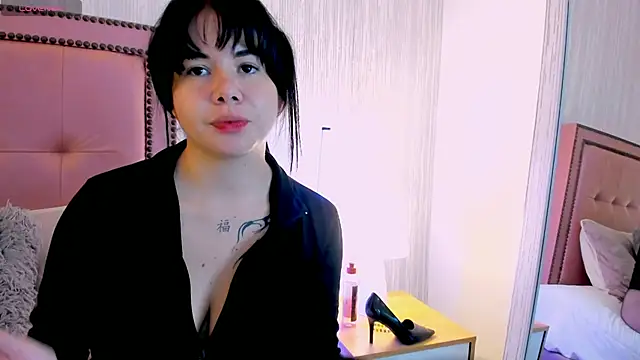 LinaBlack_ live cam on StripChat