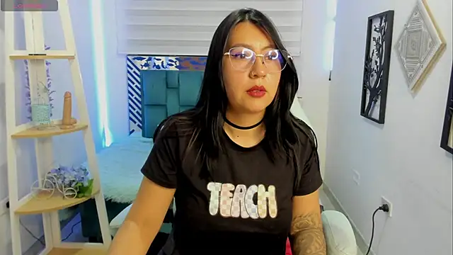Aria_Santana_ webcam