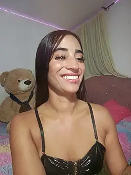 karolyne_babee live cam on StripChat
