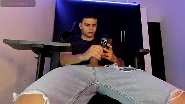 Liam_Mateo webcam