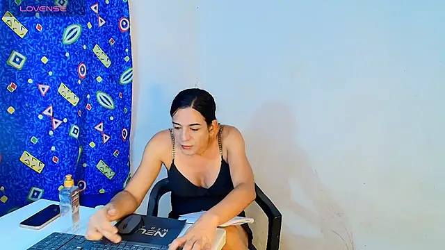 Oh_Tique webcam
