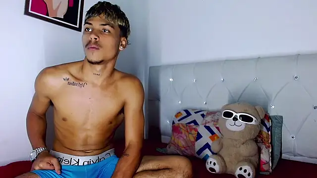 Angel_foxc13 webcam