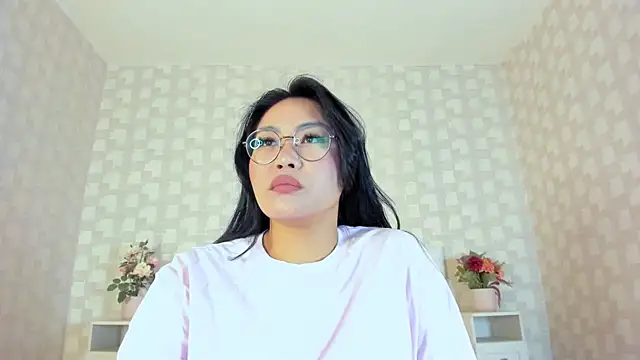 NatsumiHun live cam on StripChat