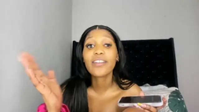 ConnieSmall24 webcam