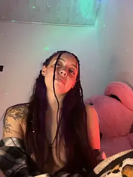 sadashi_moon_ofice webcam
