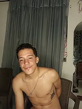 DelicateDesiire webcam