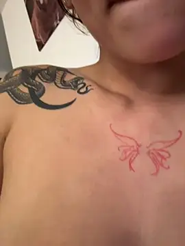 bergmanamii live sex cam