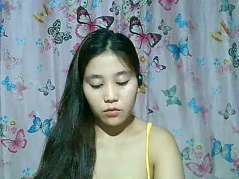 SexyAsianPussy4u live cam on StripChat