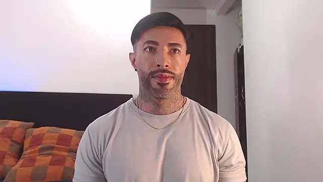 andrea_de_lucaa