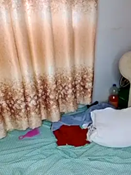 cum_queen254 webcam