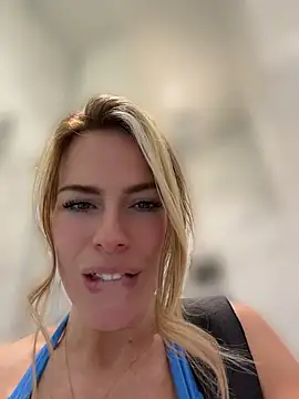 oliviafranciis webcam