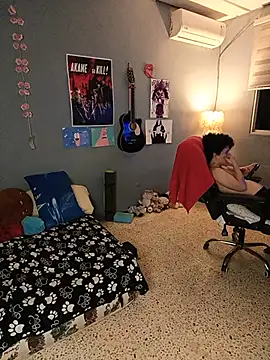 Danelyhit live webcam show