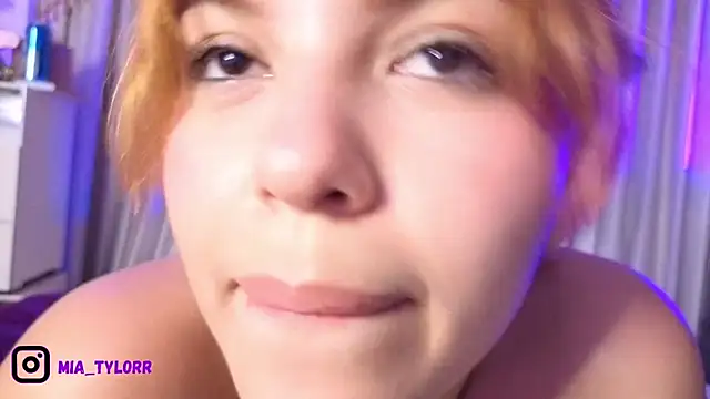 Mia_Tylor01